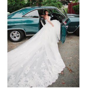 Demetrios Wedding Gown | Demetrios Wedding Dress | Detachable Cathedral Trail